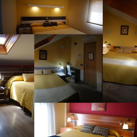 Hostal Dona Juana Ávila Екстериор снимка