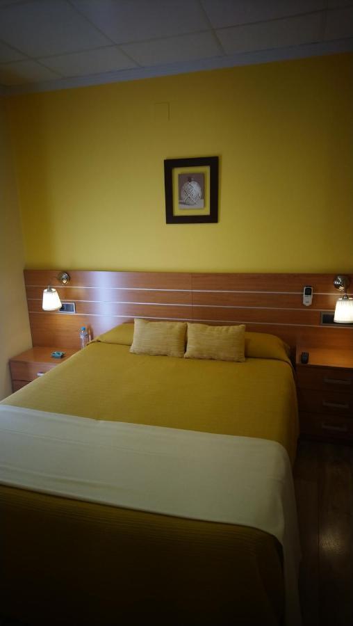 Hostal Dona Juana Ávila Екстериор снимка